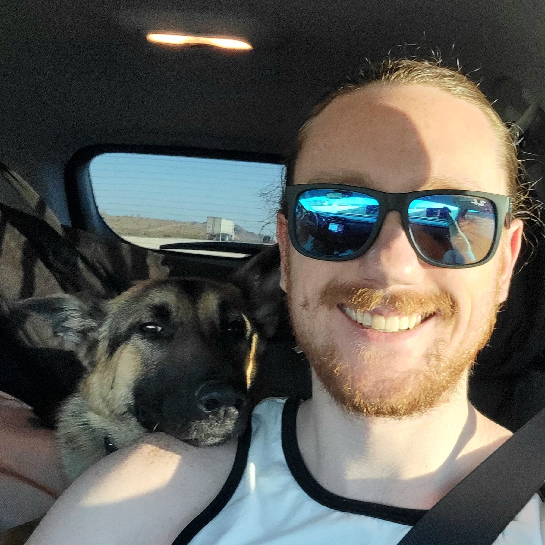 Andrew Roche (@Rocheypoo) • Facebook, Connect with friends