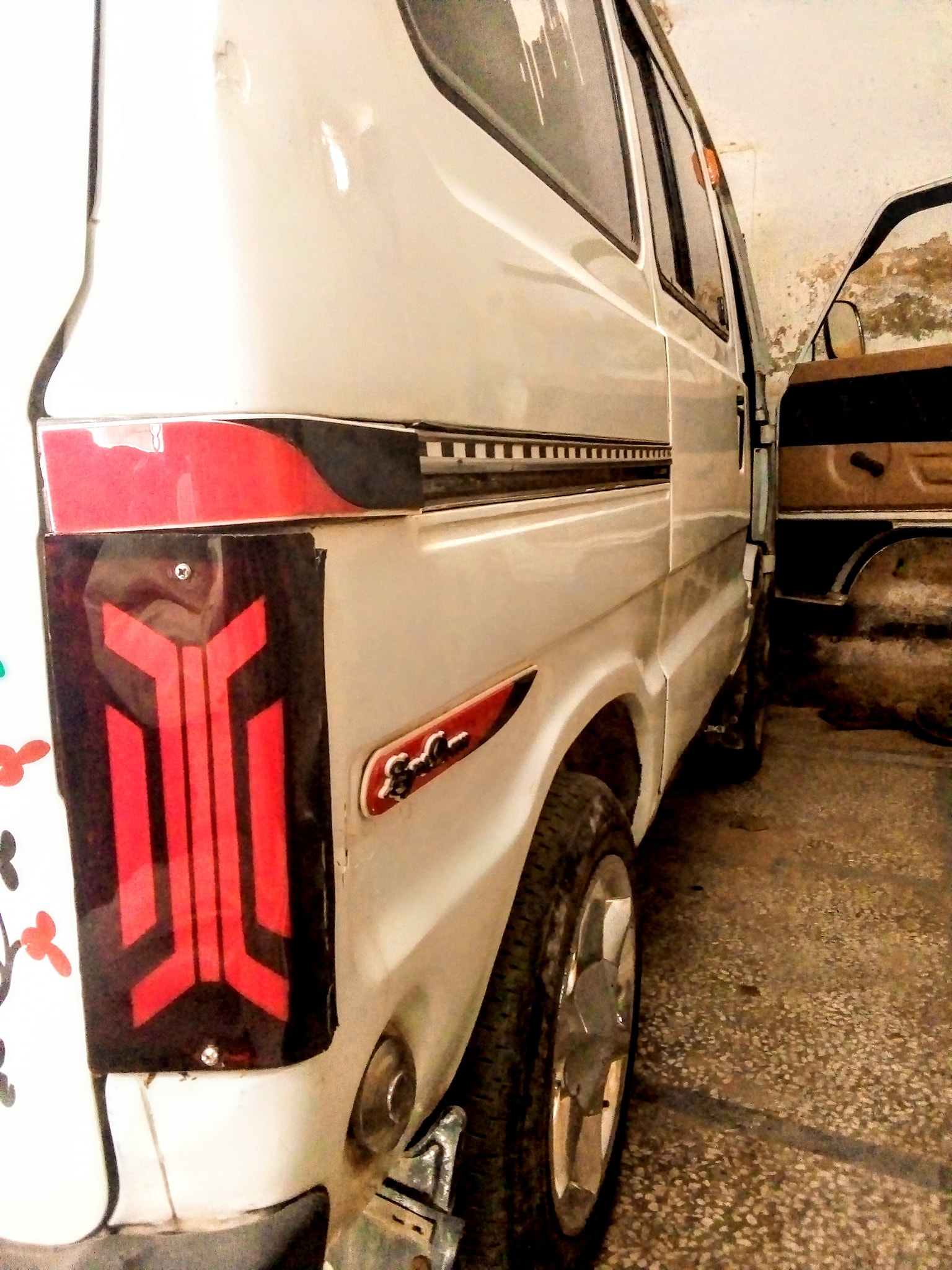 Suzuki bolan modified back light cont... - Sagi Pick N Drop | Facebook
