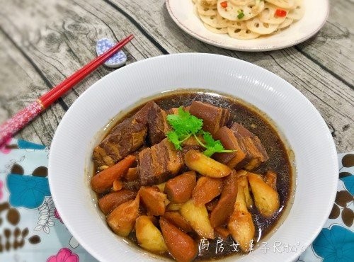 Cook1Cook - 【人氣食譜推介】#皎白筍滷肉 #完整食譜在第一則的留言...