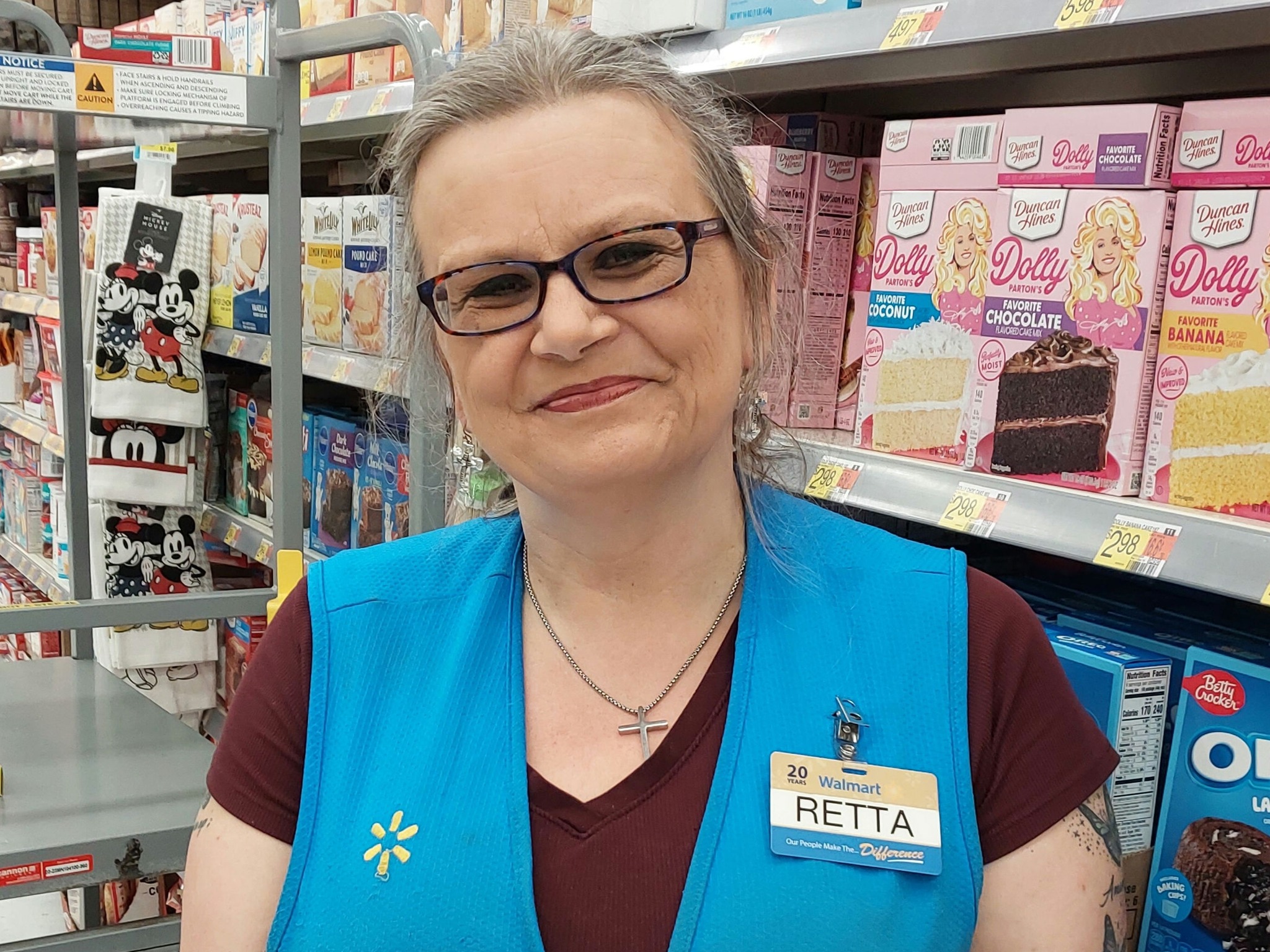 Happy Birthday to Ms. Retta!! Have a... - Walmart Maysville | Facebook