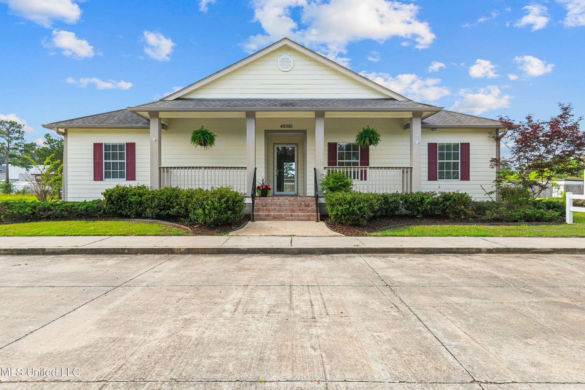 FOR SALE!!! LOCATION! LOCATION! LOCATION! Beautifully Renovated ...