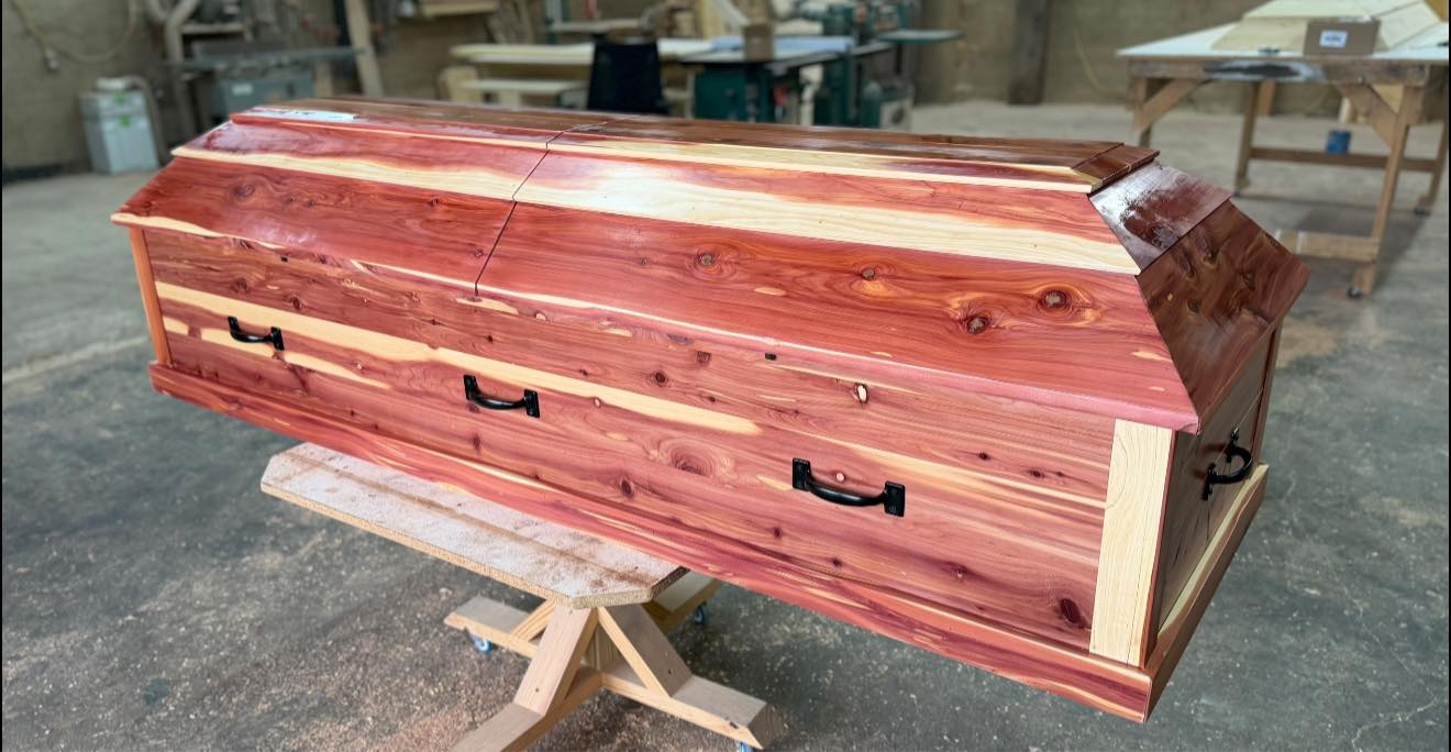 Hickory - 🧡Look at how BEAUTIFUL the sap wood is on this cedar casket.🧡 ...