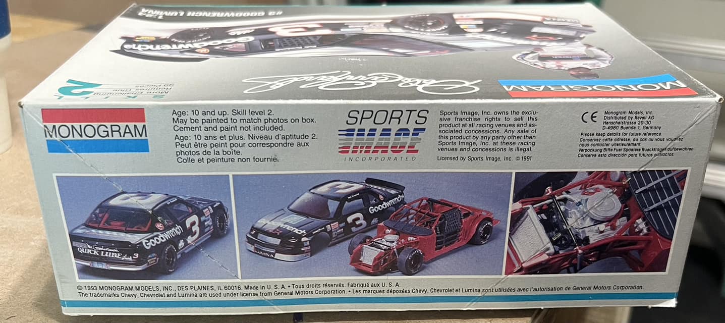 Modellino Dale Earnhardt Sr.: Pressofuso 1:24 Action Platinum Series - 1995 Winston Select Silver Chevrolet
