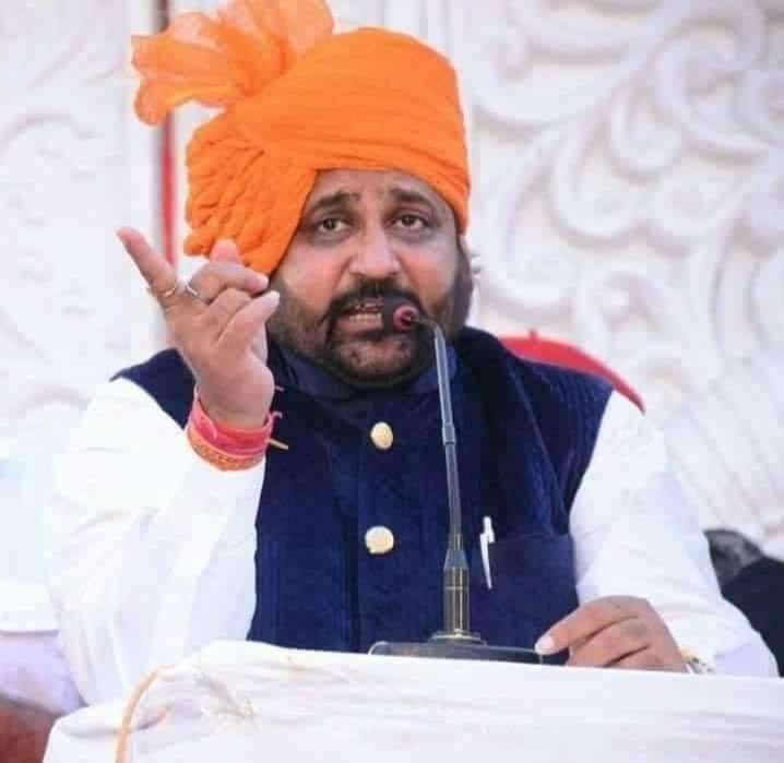 Dinesh Dan Arang