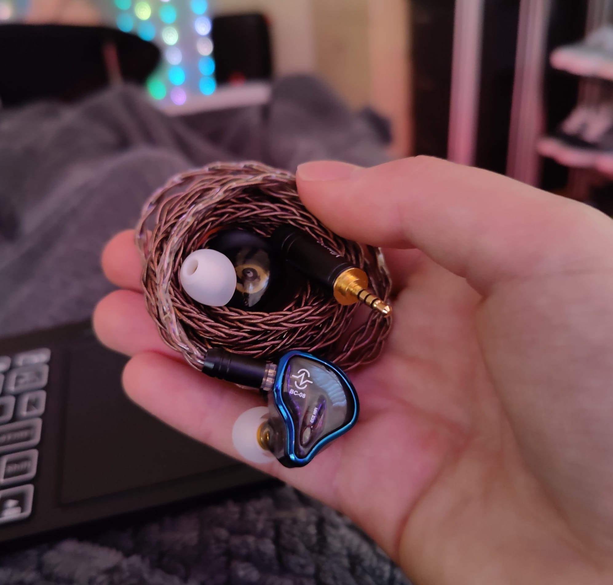 Joyodio VZ10 Hybrid Headphones Review
