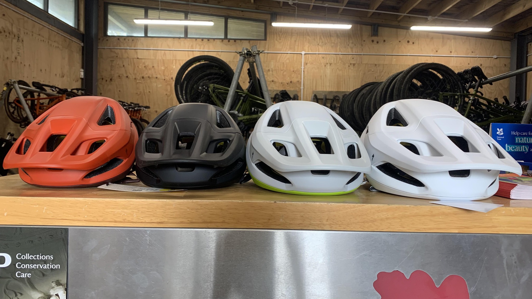 bike helmet rental london Melon Bicycle Urban Active London  Melon World GmbH London Bike Rentals | Unlimited