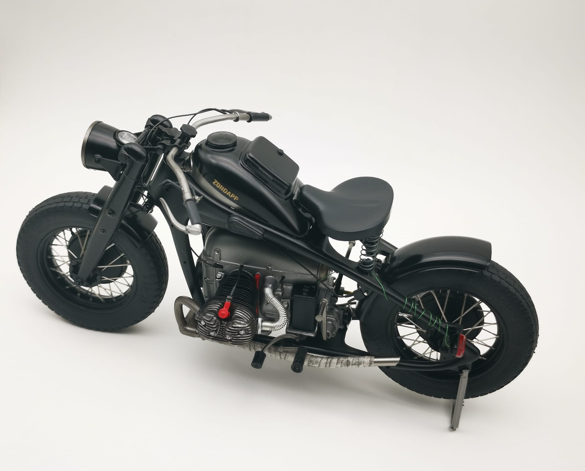 From Bogdan Ionete : Zundapp KS 750 Bobber 1:9 scale Send your
