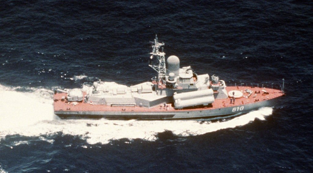 Naval - Built in Ulis (Vladivostok) and Petrovsky (Leningrad), these ...