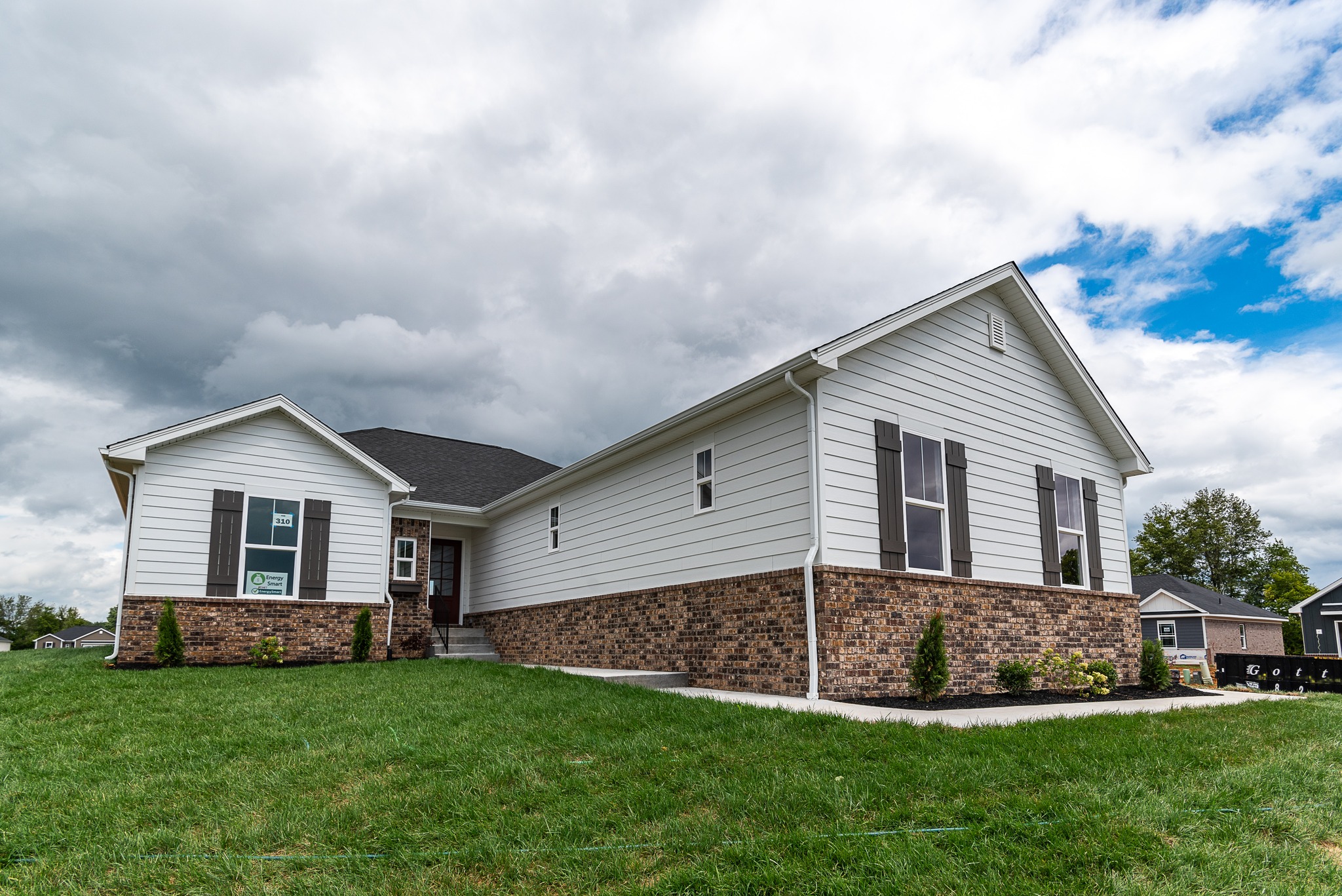 🔔 PRICE IMPROVEMENT ALERT! 🔔 Experience the fusion of modern design and ...