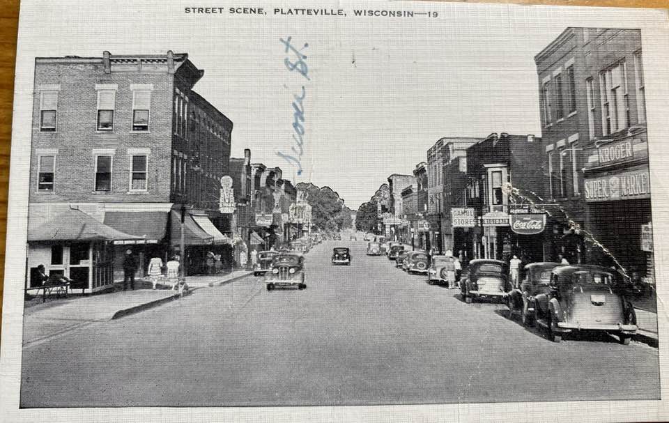 Historic Pictures of Main Street in Maquoketa, Iowa