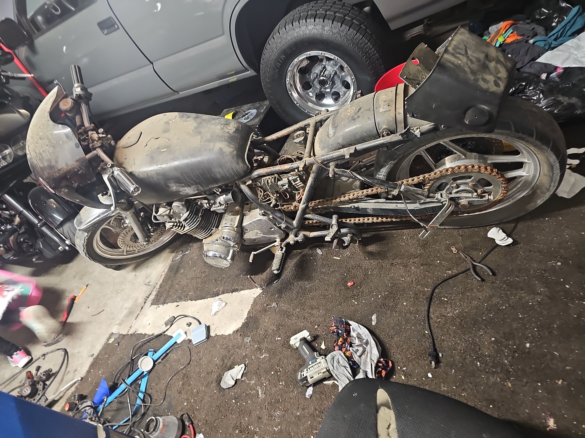 1981 Suzuki GSX 600 converted to 680b