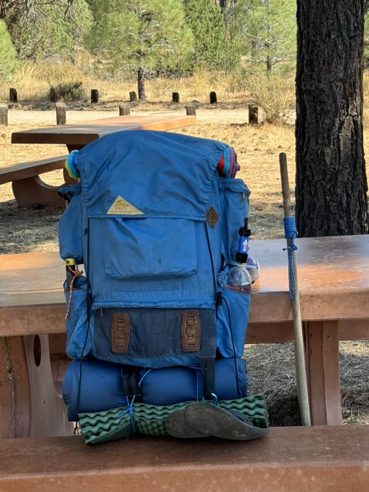 kelty backpack ski dark blue Glendale 105L Duck Green/Gingerbread and its a good idea to remember the hat and sunscreen when heading out Comparison of Kelty packs and