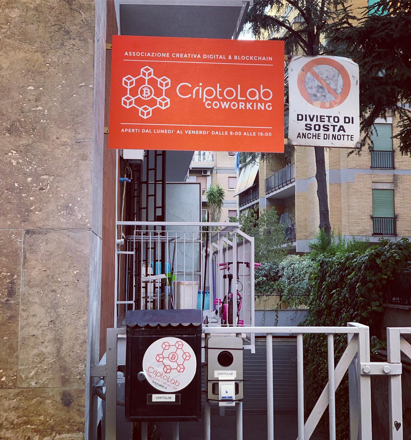 CriptoLab Coworking Roma 5