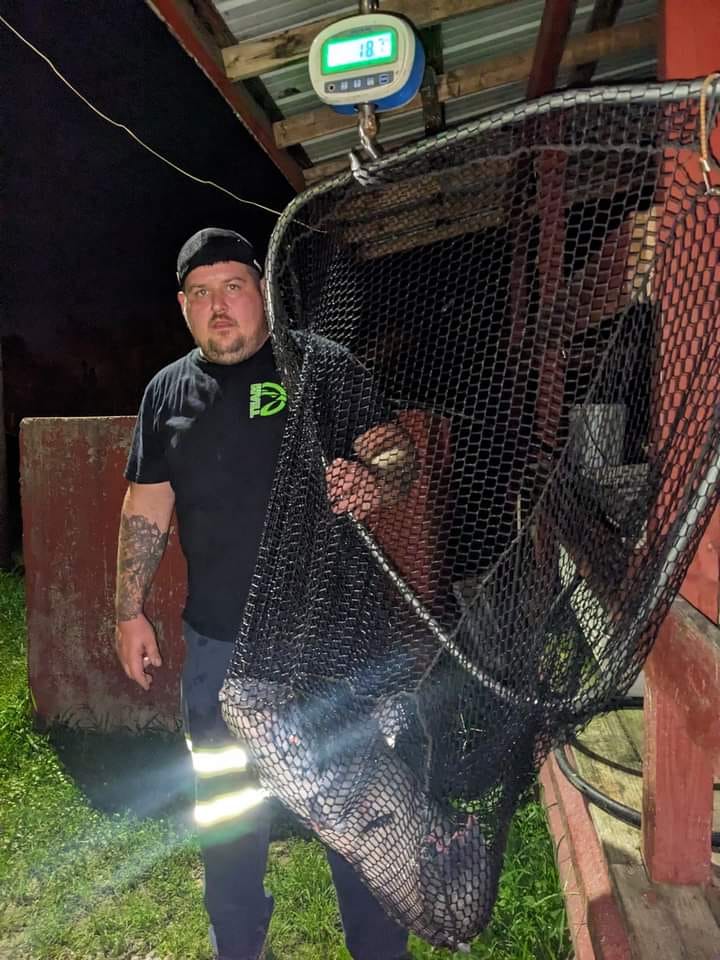 Black hawk fishing crew | Facebook