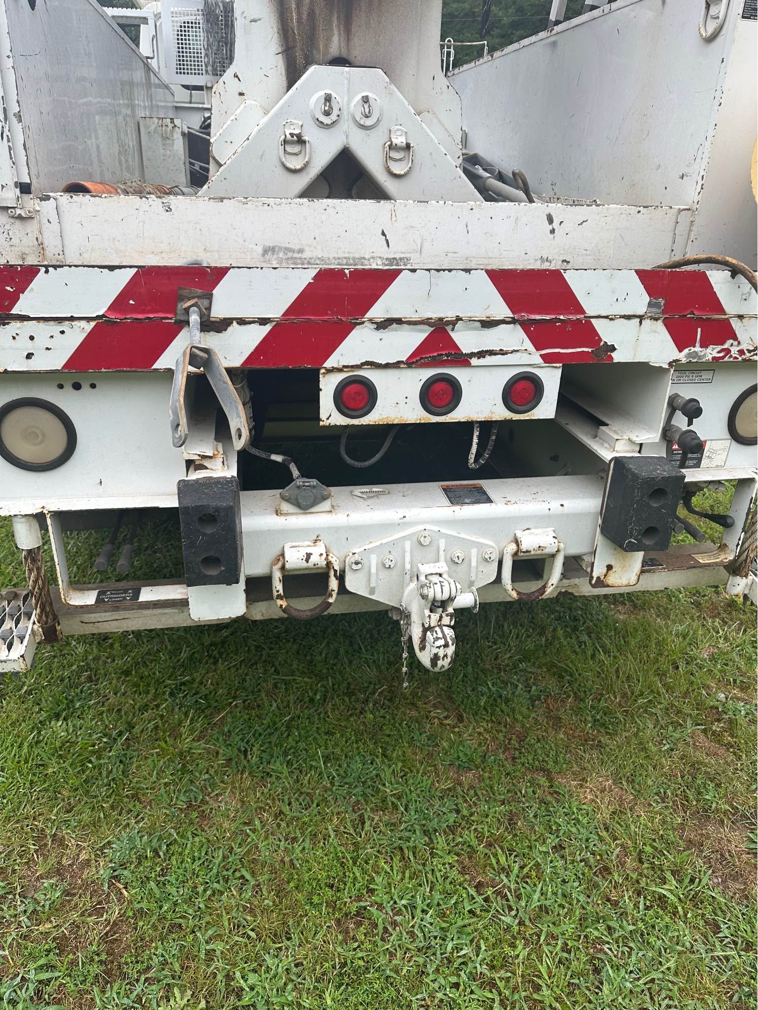 2008 Int 4300 73,000 miles 3872 pto hrs 55’ bucket truck. DT466 ...
