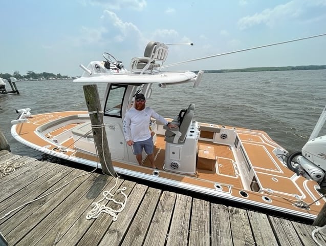 Trolling motor, dual power poles,... - Riverside Marine