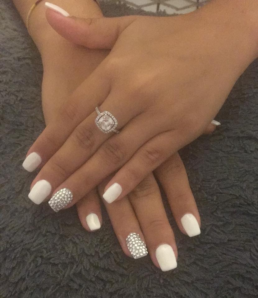 Ongle En Gel Blanc Avec Strass