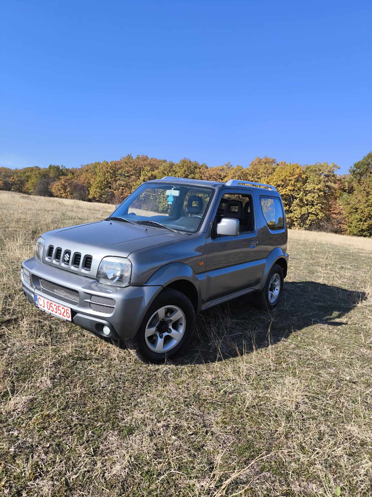Can I use bigger rims with 215/70/15 tires on a stock Jimny?