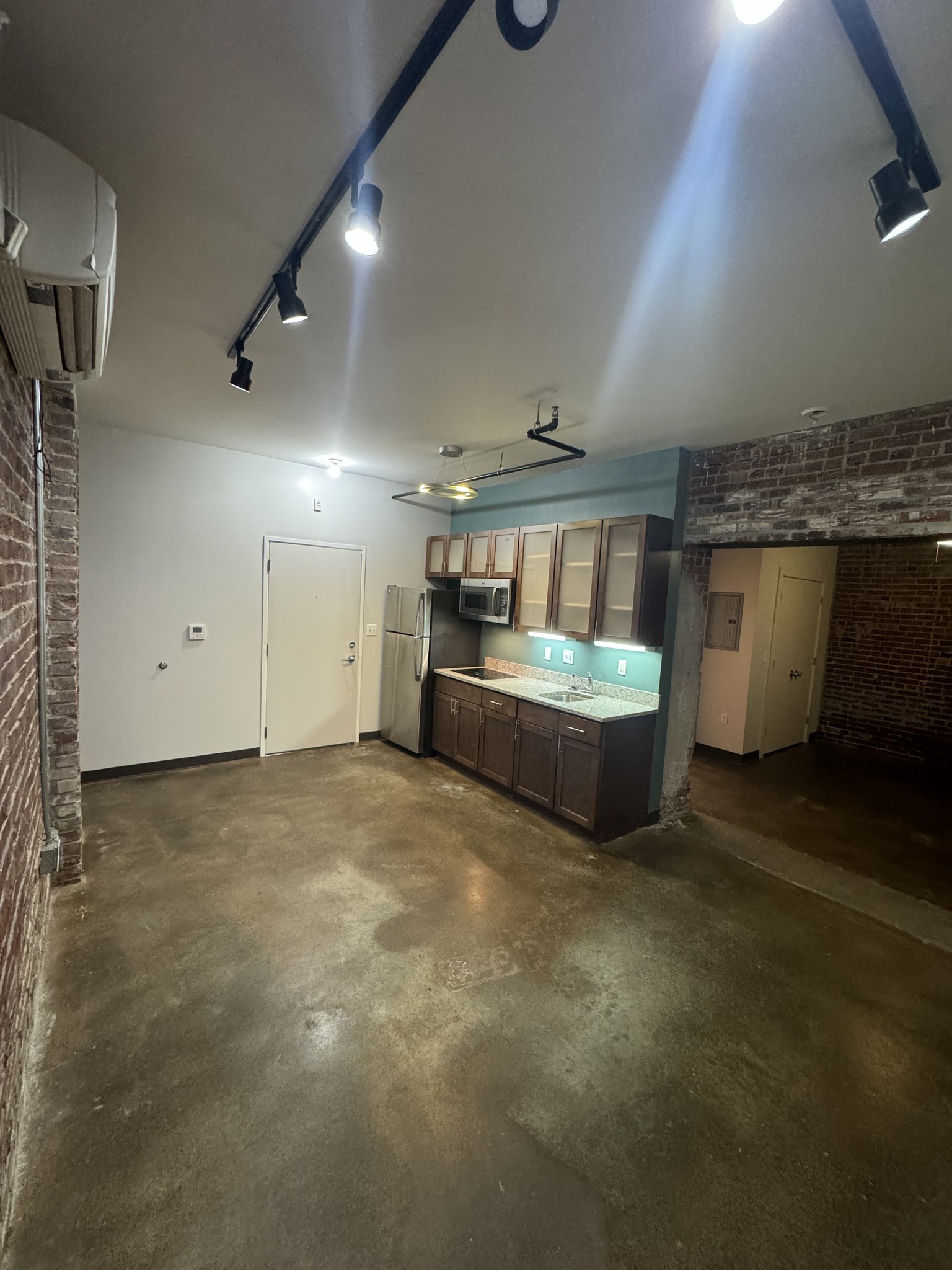 Stove Lofts - 🌷 Now Leasing – Unit C002 at Stove Lofts! 🌷... | Facebook