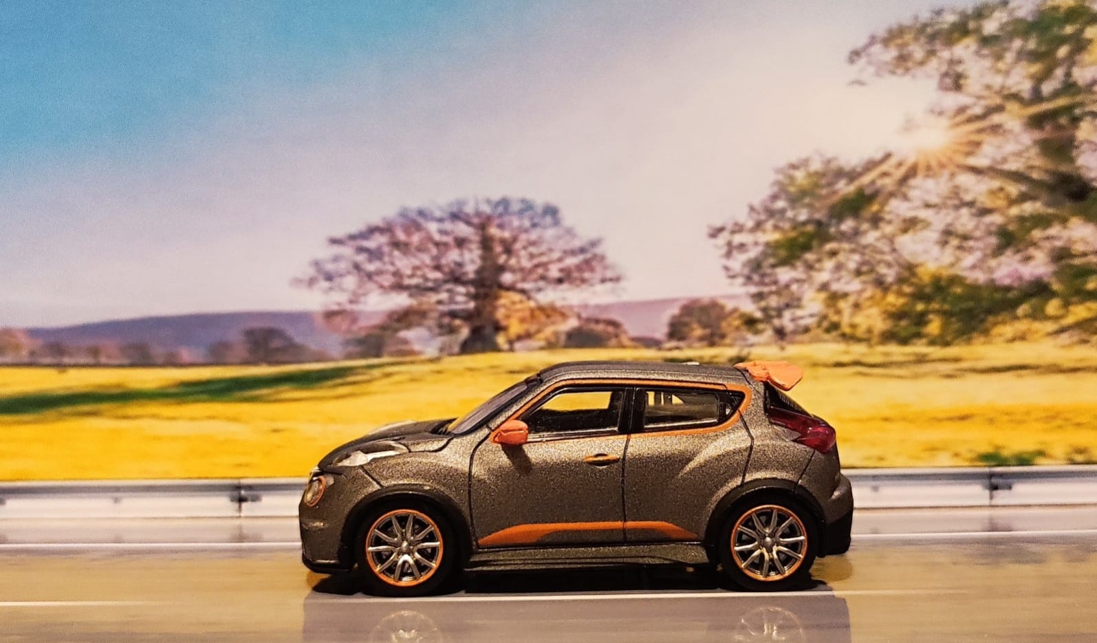 1:18 NISSAN JUKE R 2.0 (MATT BLACK) item no. 77458
