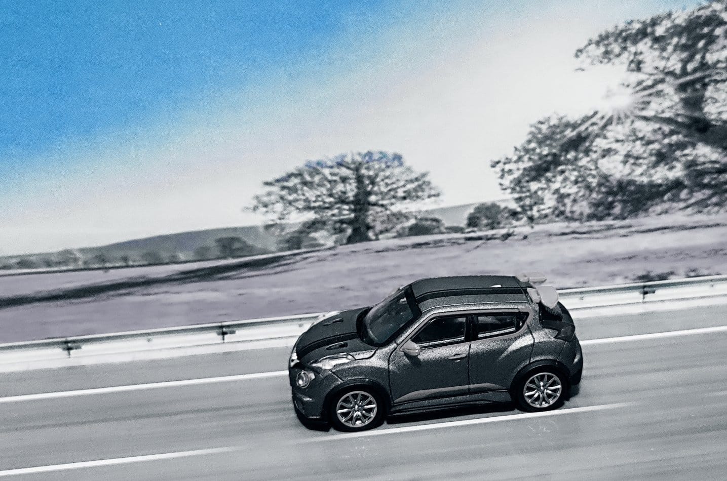 1:18 NISSAN JUKE R 2.0 (MATT BLACK) item no. 77458