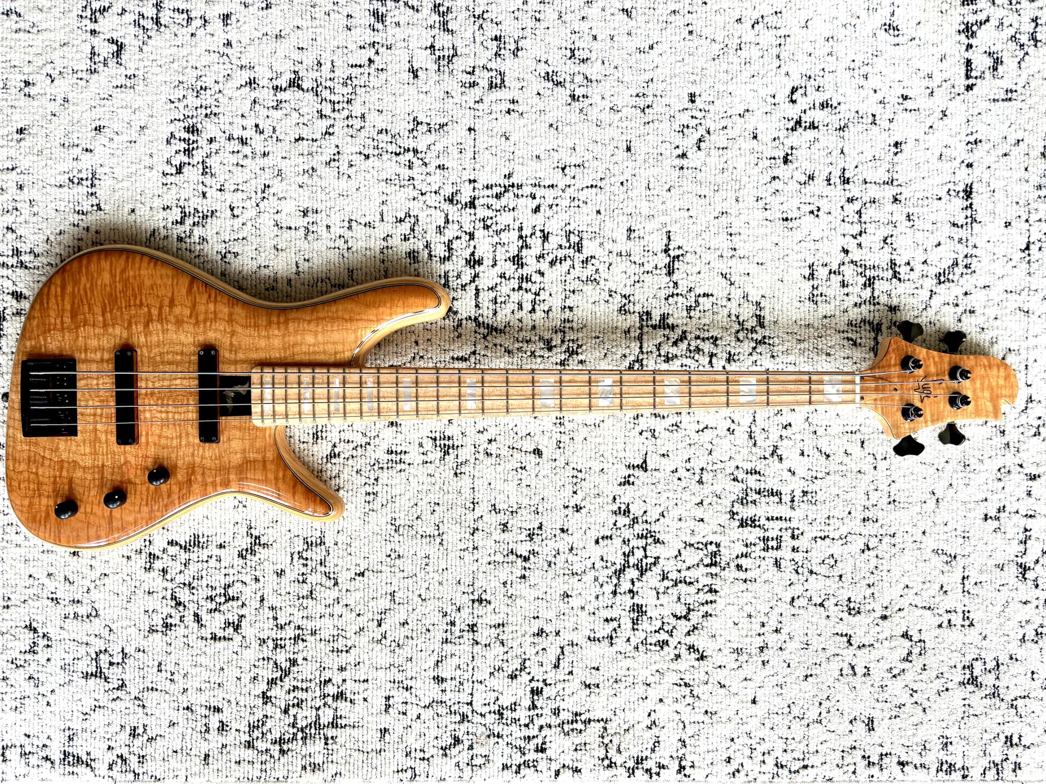 Custom Sugi NB4 Bass Guitar with Unique Tone and Craftsmanship