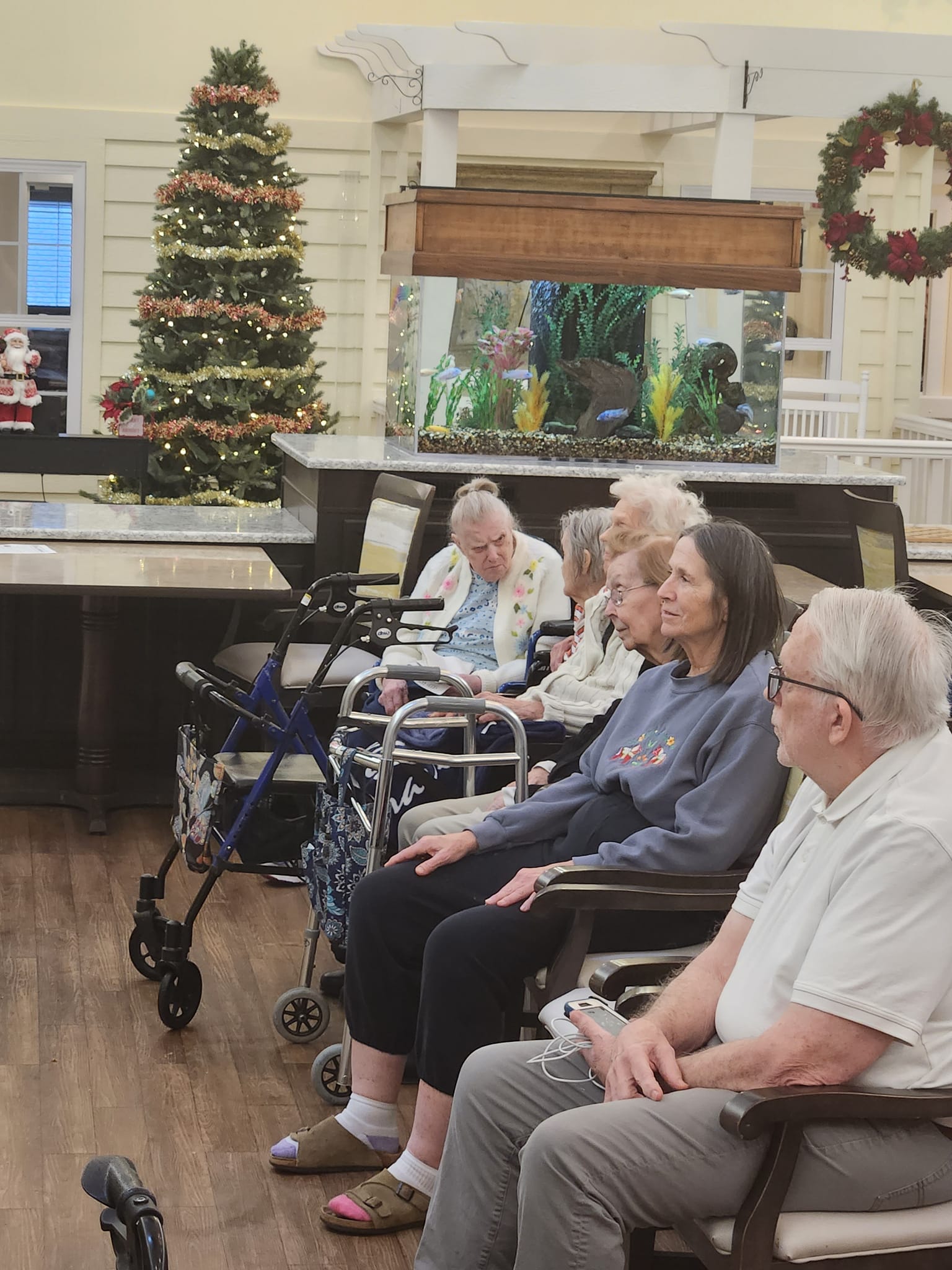 Happy Sunday! Here are some... - Reflections Memory Care | Facebook