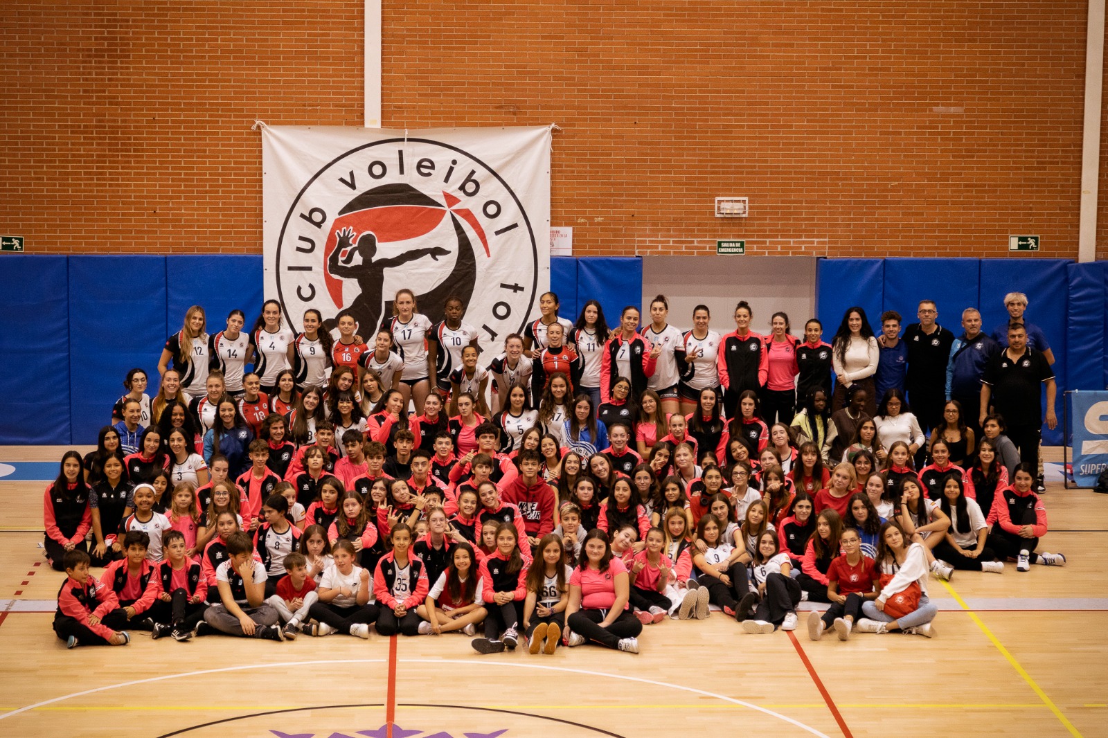 Mairena Voley Club added a new photo. - Mairena Voley Club