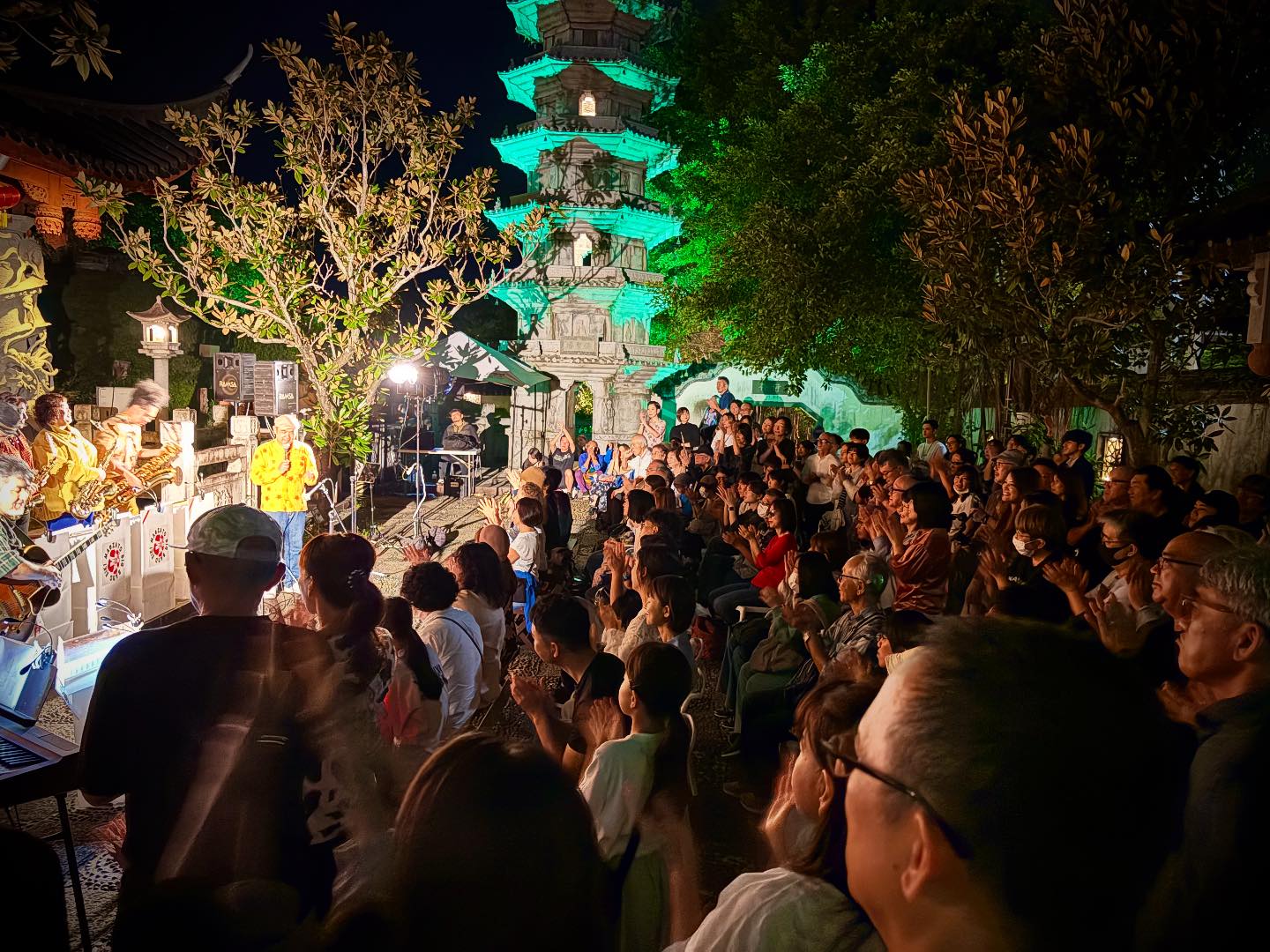 福州園・クニンダテラス - 2022年7月7日の記録 いよいよリニューアルオープンを迎える福州園。 7/8の開門の瞬間まで、準備と ...