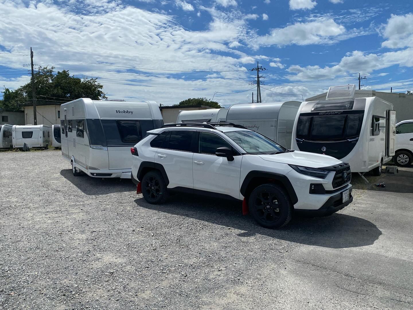 Hobby 495UL Excellent Edition‼️ ヘッド車はRAV4 です? こちらは 