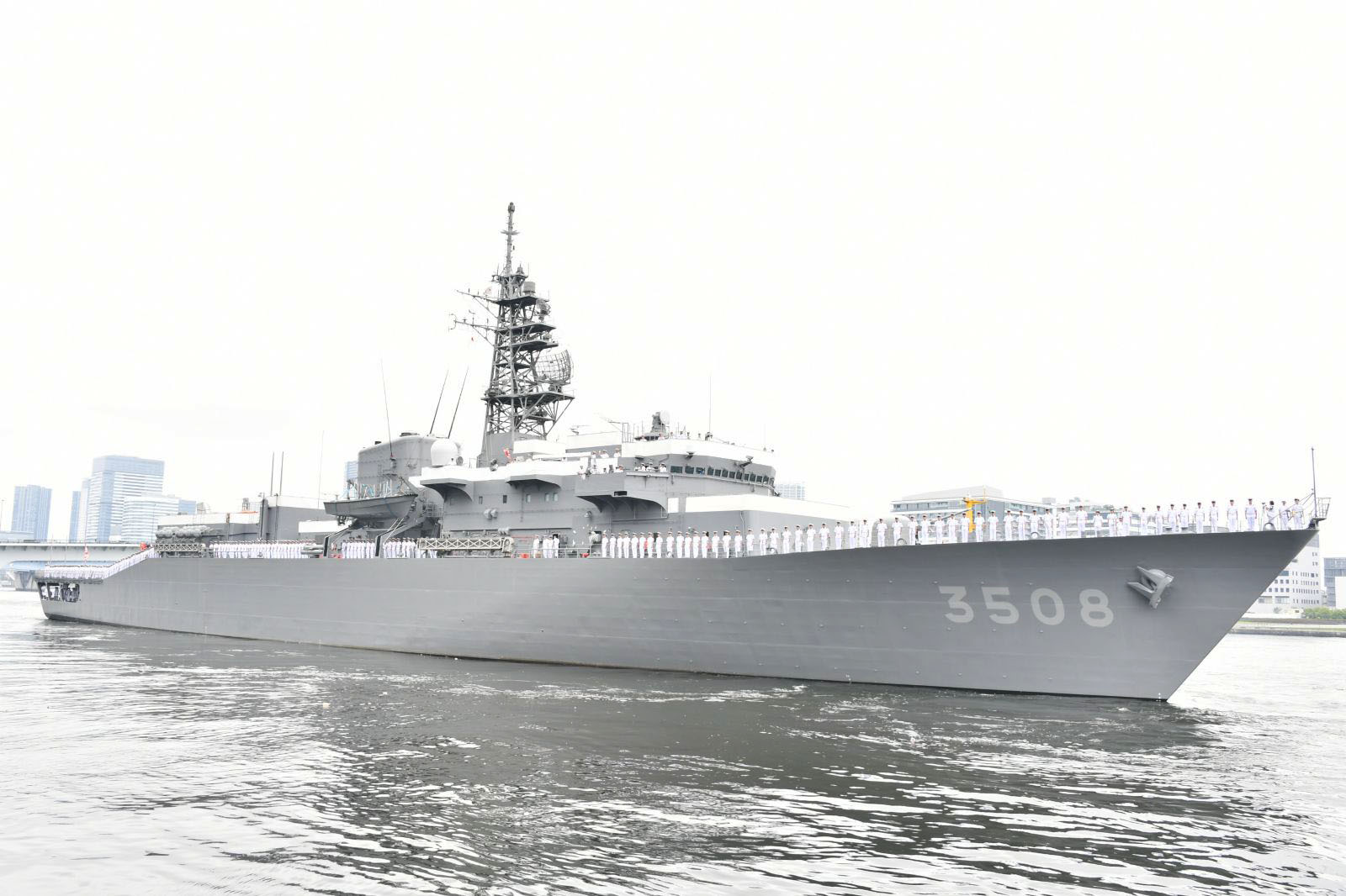 練習艦「かしま」、「しまかぜ」は令和6年度遠洋練習航海のため晴海を