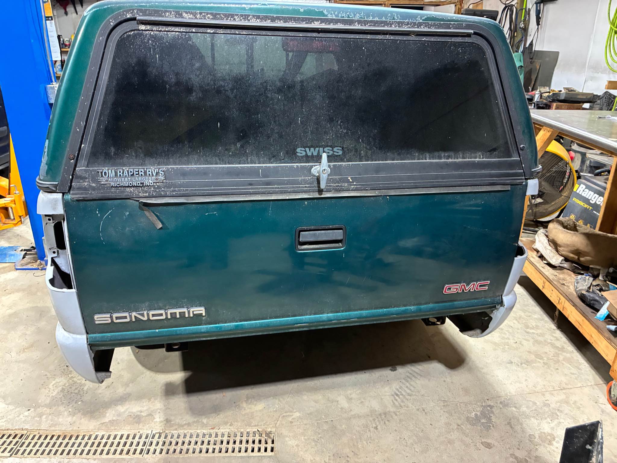 S10 short bed topper - Car Exterior Parts - Springfield, Ohio ...