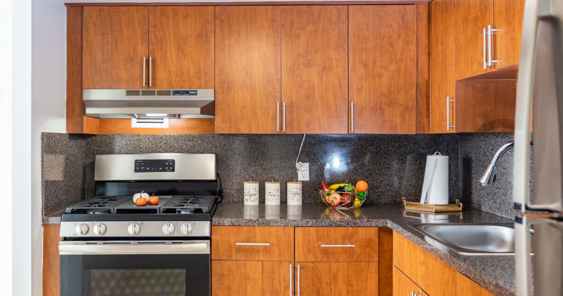 Conveniently Located Near Local Restaurants Reference: Grand Island Square Just A Short Distance From Interstate 95