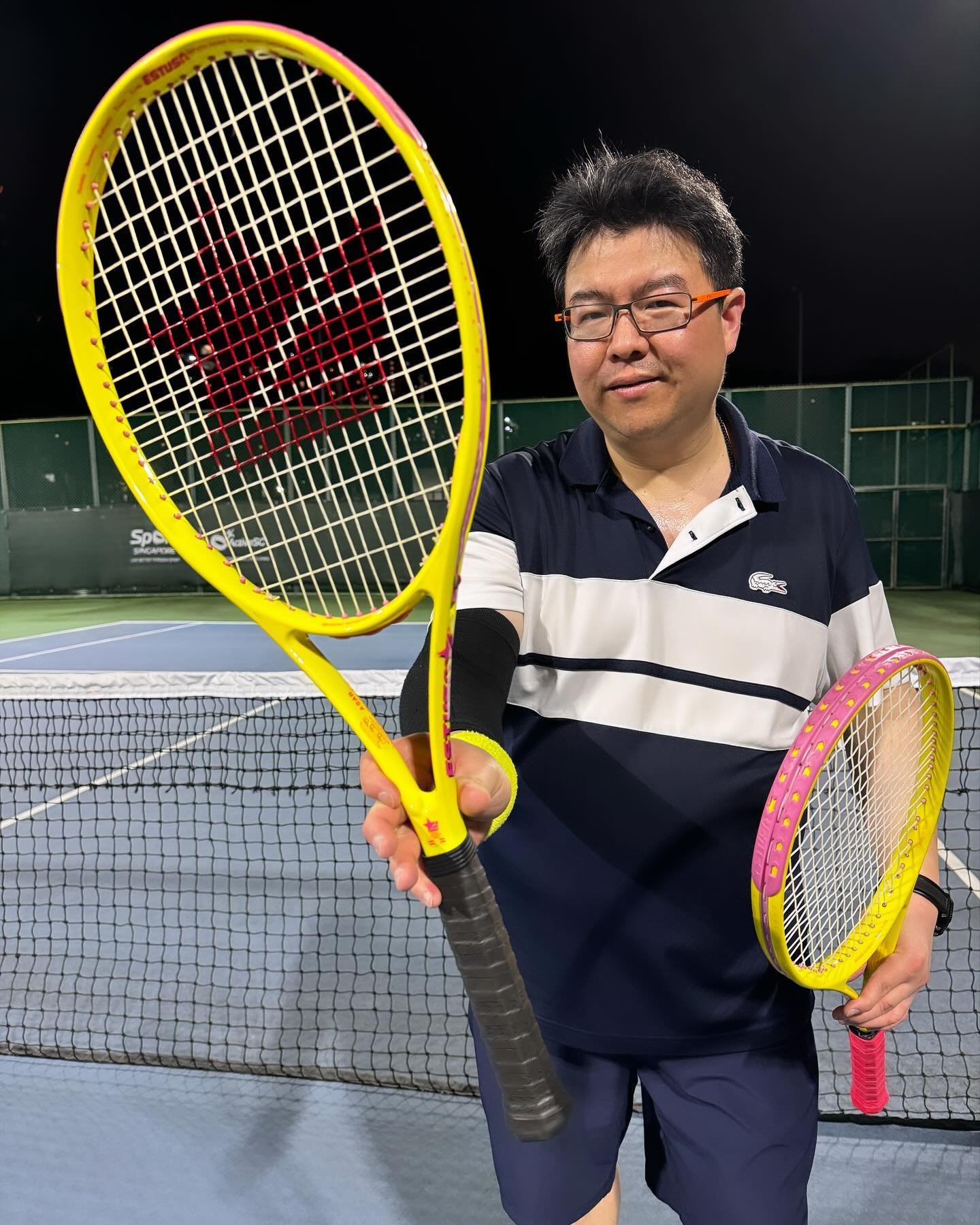 Was Jimmy Connors' Aerotech racket custom painted yellow?