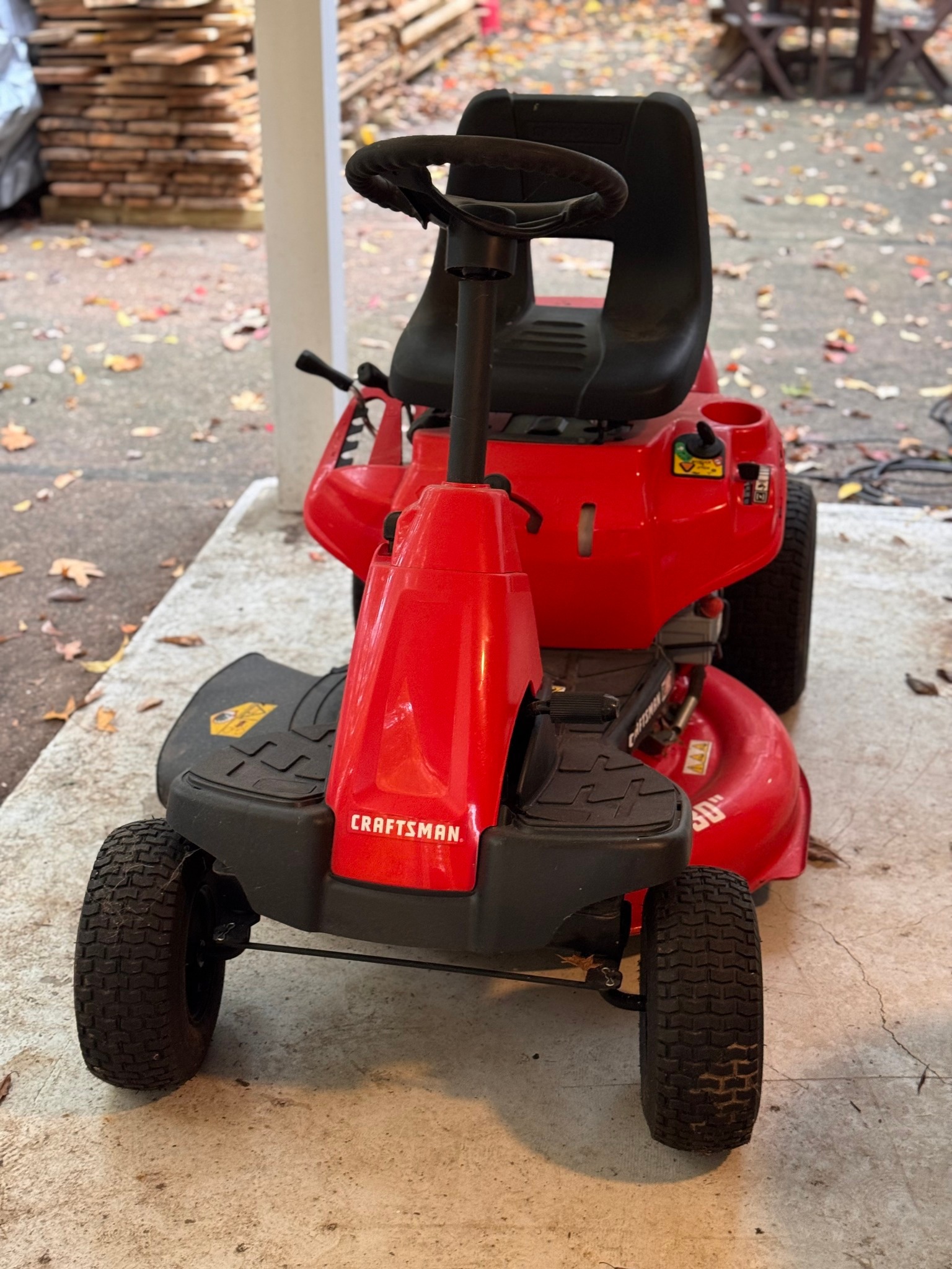 Craftsman R110 Riding Lawn Mower – Great Condition 30