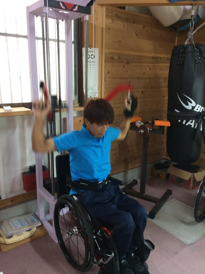 3軸トレーニングマシン D1D2マシンの第2号です。 全く使わないお飾り 