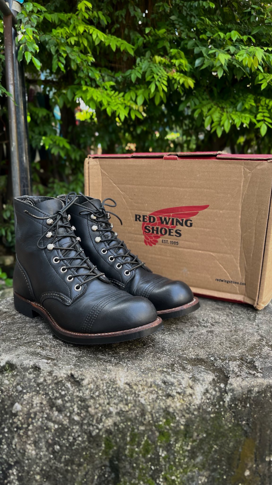For sale READ DESCRIPTION FIRST Redwing 8084 Iron Ranger Black 