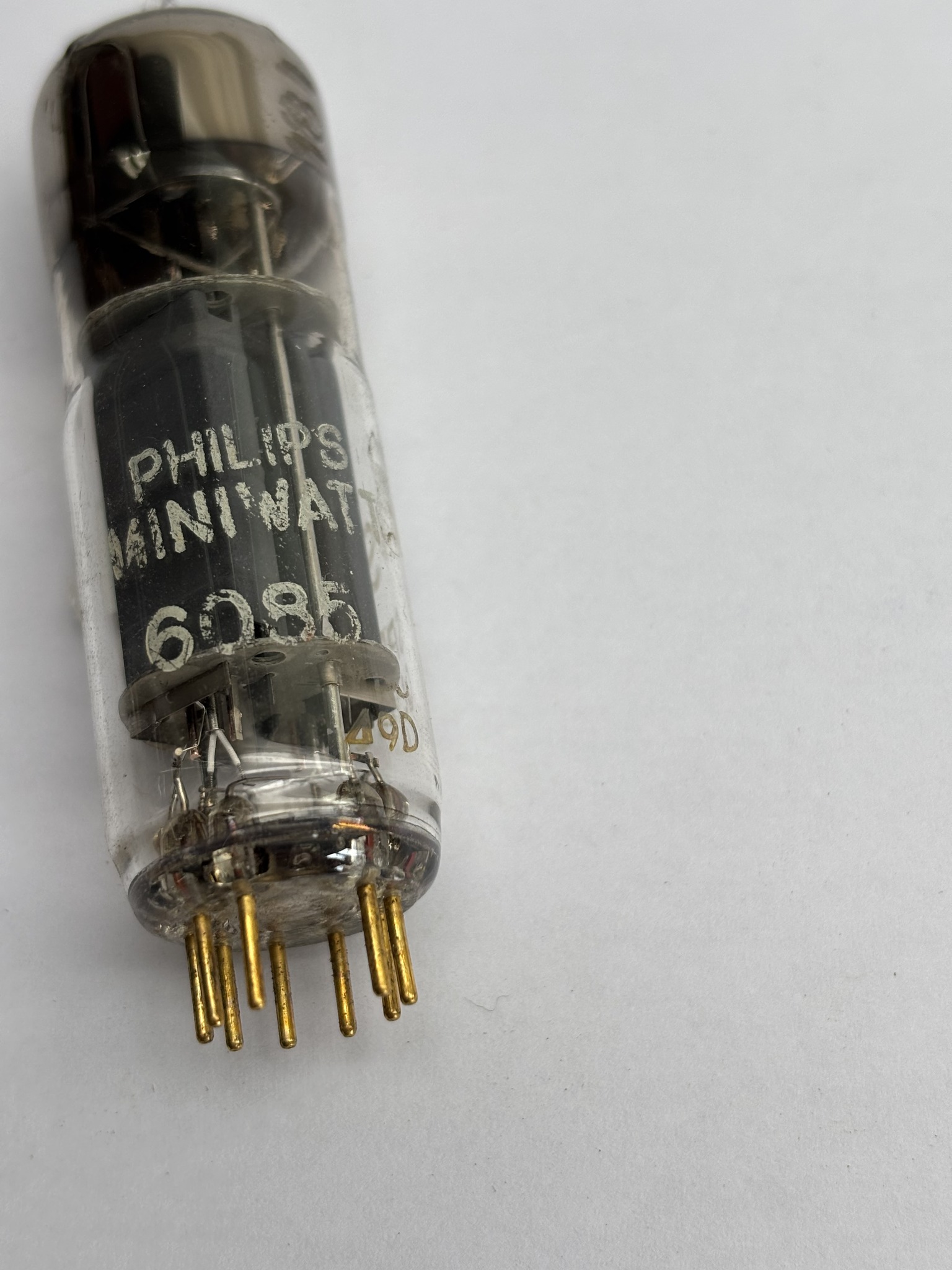 6080 vacuum tube has same pin layout as 6sn7