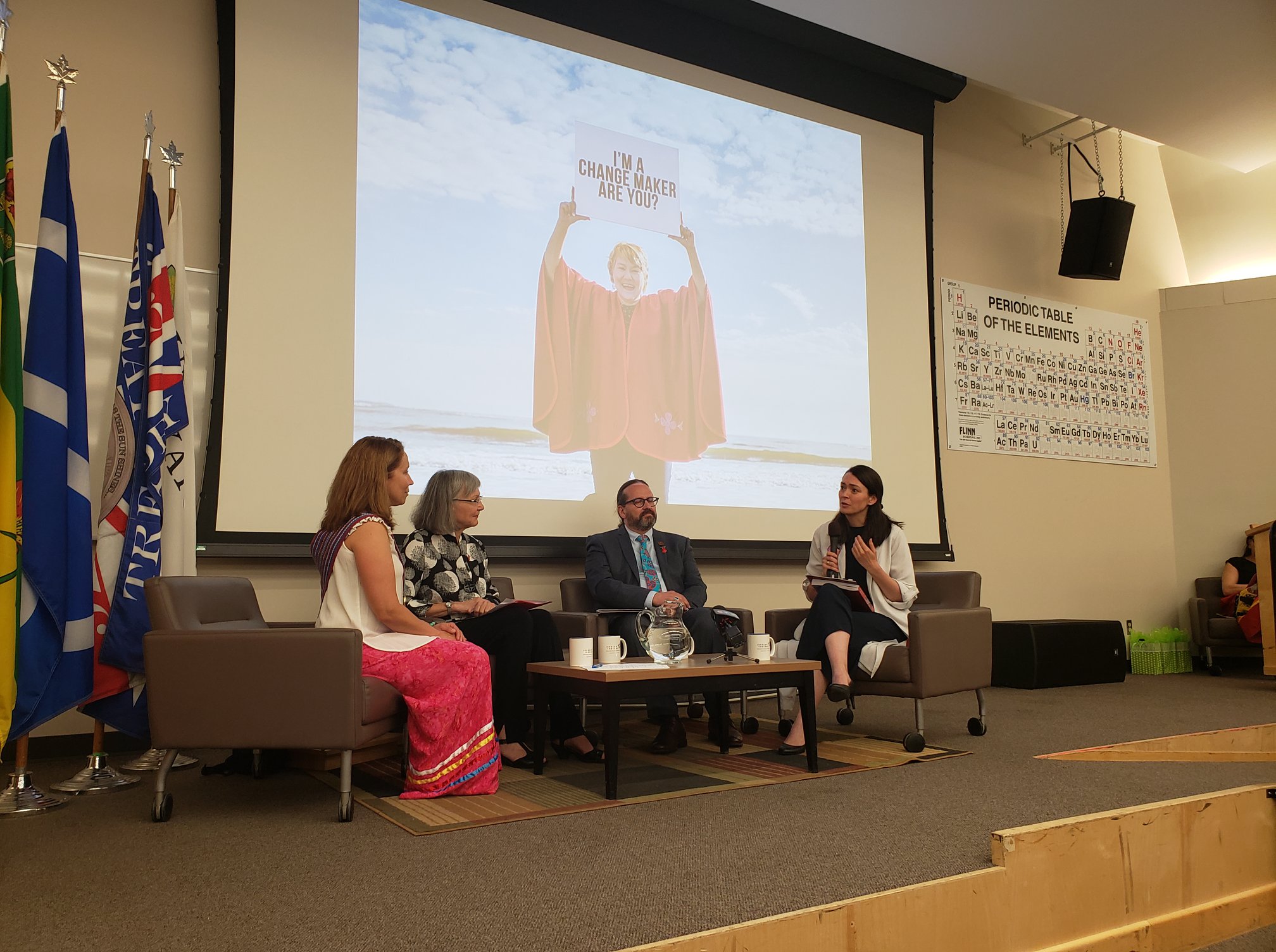 National Inquiry MMIWG / Enquête nationale FFADA