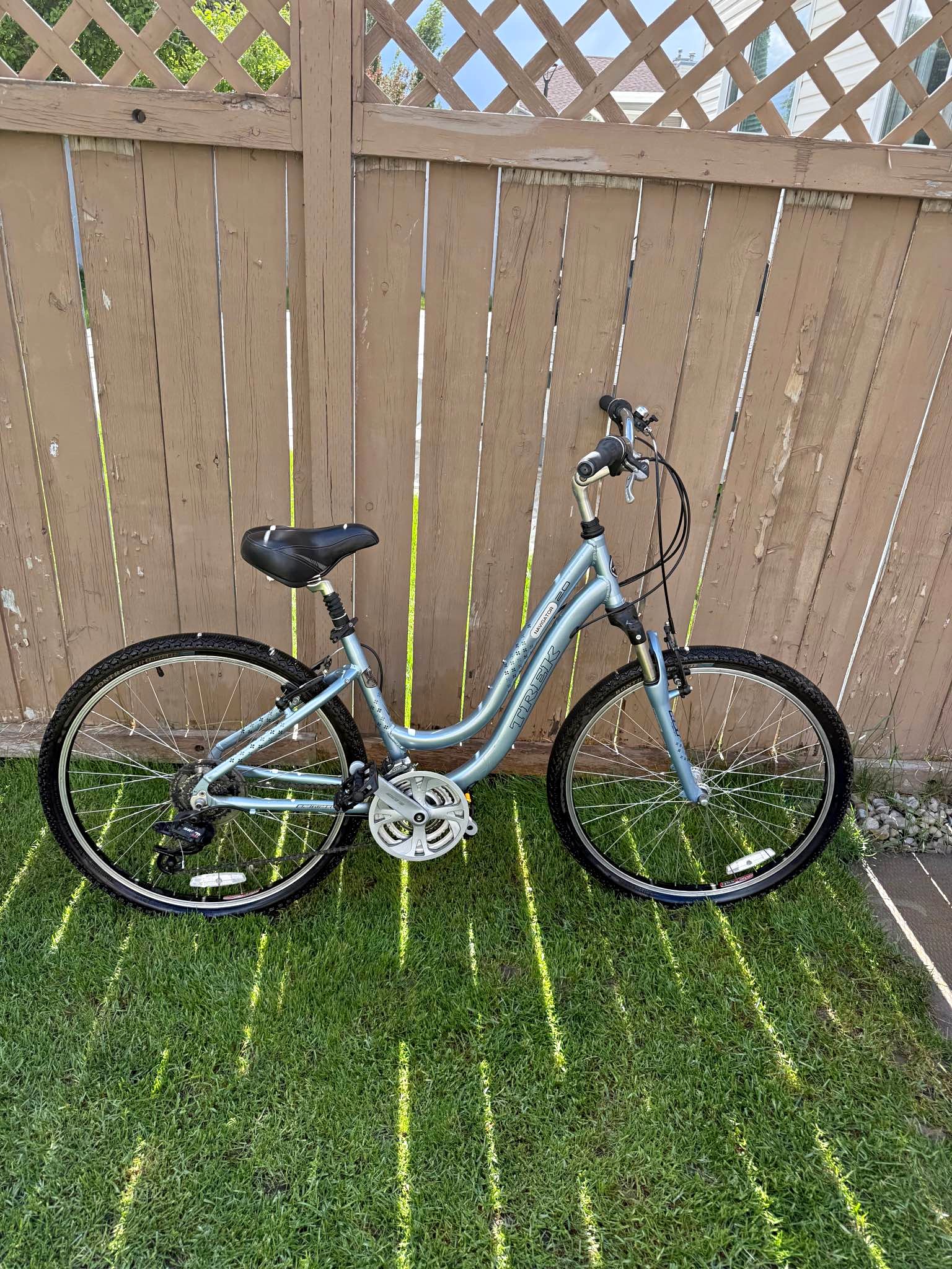 trek navigator 2.0 bicycle  Coco's Variety Trek Navigator 3.0 Black -