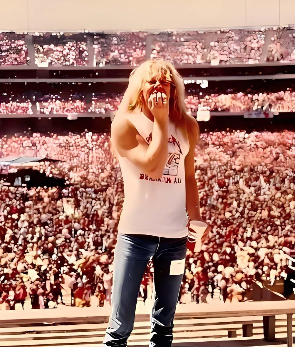 James Hetfield at Day on the Green, Oakland Coliseum – August 31