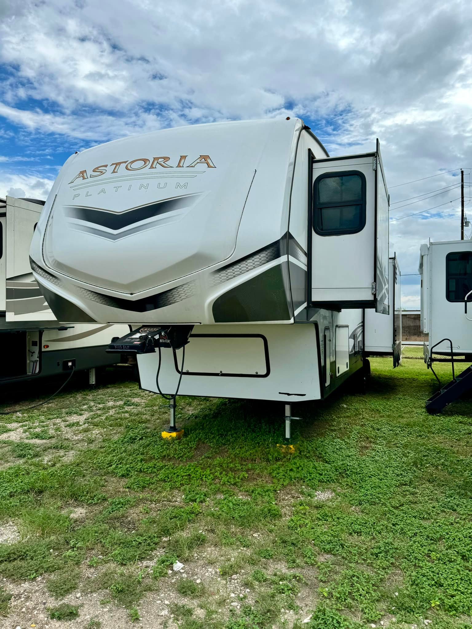 West Houston RV Sales | Waller TX