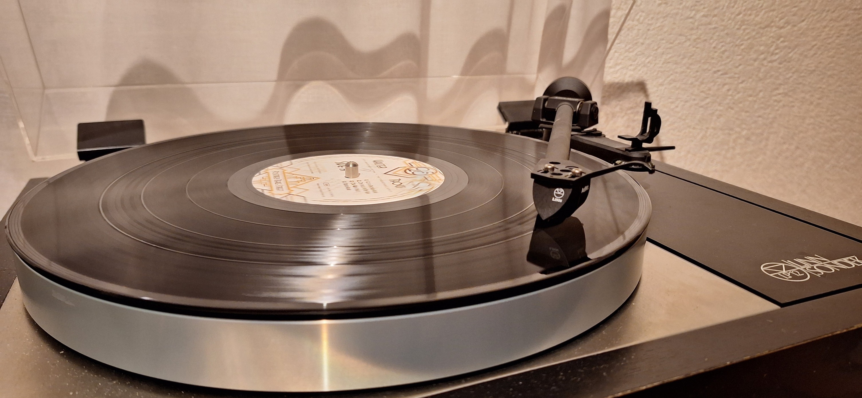 Linn Adikt cartridge sounds better than Audio Technica