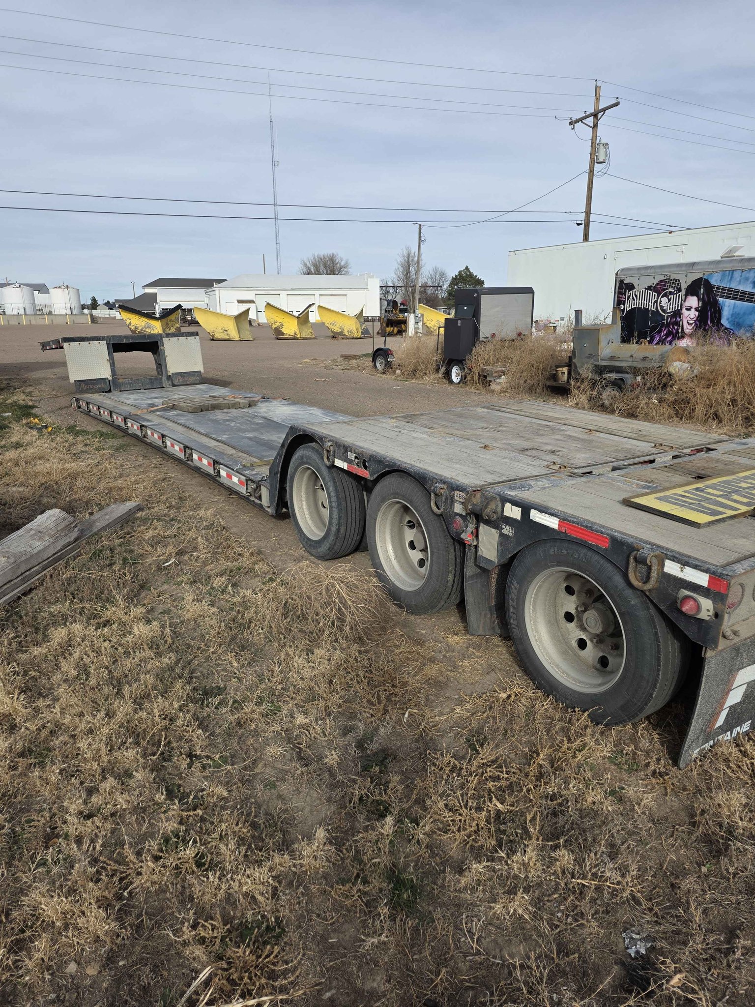 2016 Fontaine 35 ton Rgn with 06 flip axle - Trailers - Burlington ...