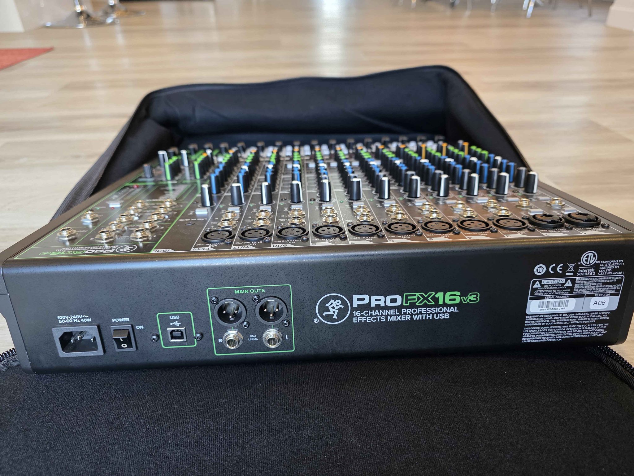 Mackie - ProFX16v3 16-Channel 4 Bus Professional Effects Mixer with USB ...