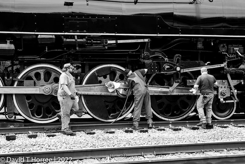 Steam - 𝑴𝒆𝒏 𝒂𝒏𝒅 𝒕𝒉𝒆 𝑴𝒂𝒄𝒉𝒊𝒏𝒆 2102 gets serviced at Jim Thorpe before it ...