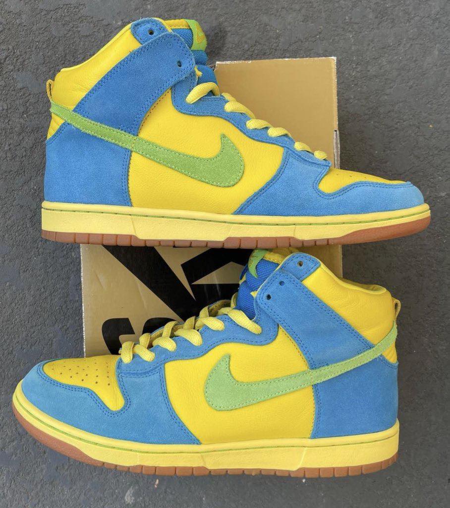 Marge Simpson” Nike SB Dunk Highs 💛(2008) 🔗: bit.ly/ALLDROPS