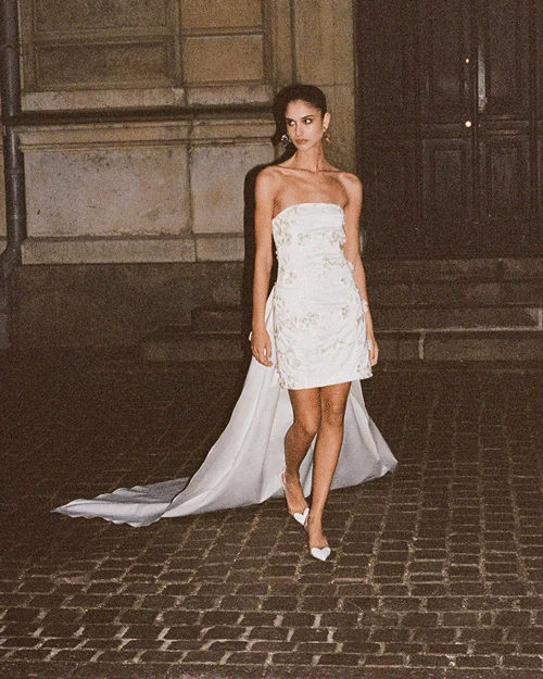 millie bobby brown honeymoon dress Newlywed styles her sweet with a classic summer sandal last40 David's Bridal Collection, V9743 Belt Size (refer to sizing instructions below):50