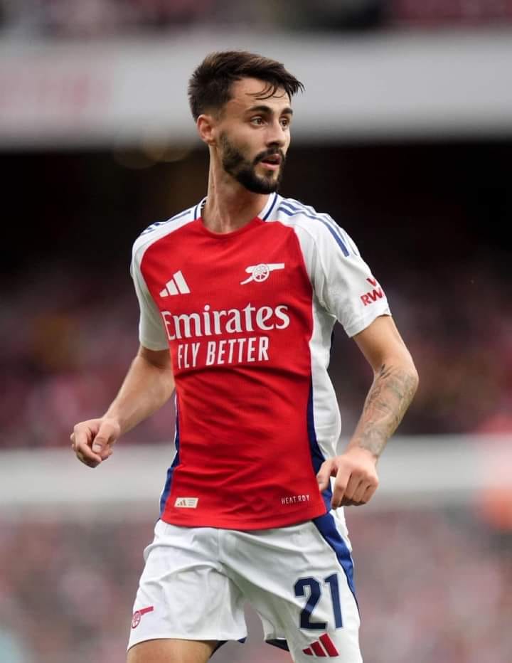 According to multiple reports Fabio Vieira will wear number 21 at