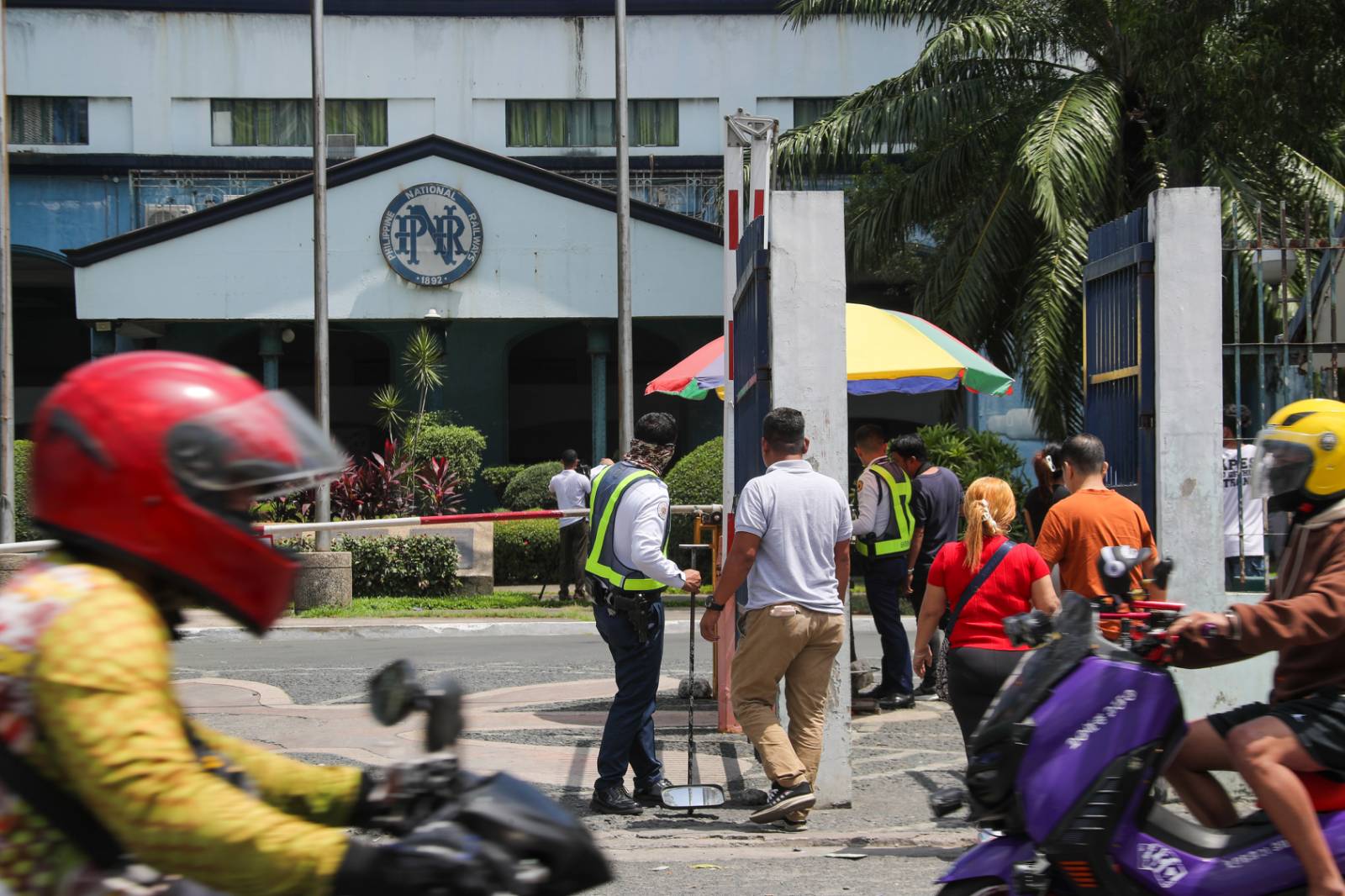 ABS-CBN - LOOK: Philippine National Railway (PNR) commuters take buses ...